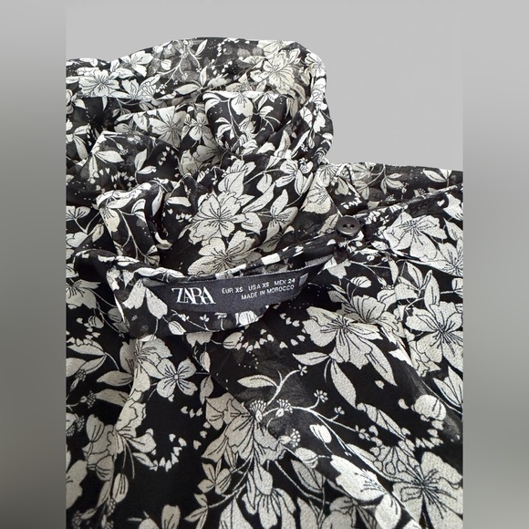 Zara Black White Floral Long Sleeve Crop Blouse XS - Picture 3 of 6